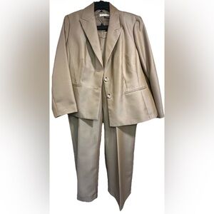 Evan Picone 2 piece Set